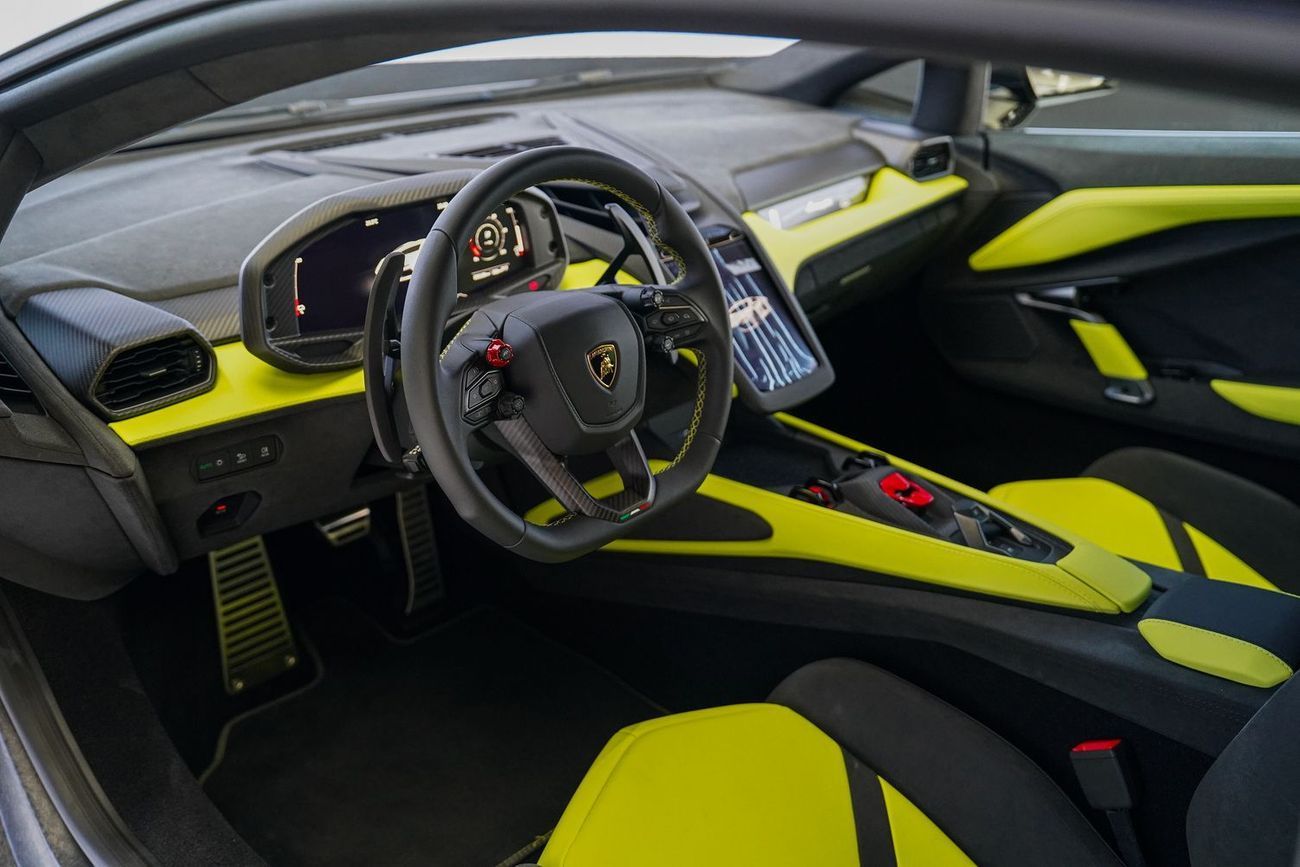 Lamborghini Revuelto 6.5L V12 Hybrid