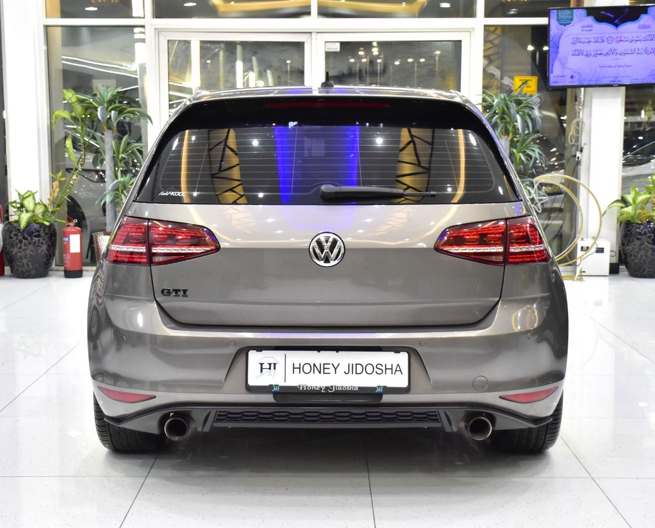 فولكس واجن جولف GTI EXCELLENT DEAL for our Volkswagen GTi ( 2017 Model ) in Grey Color GCC Specs