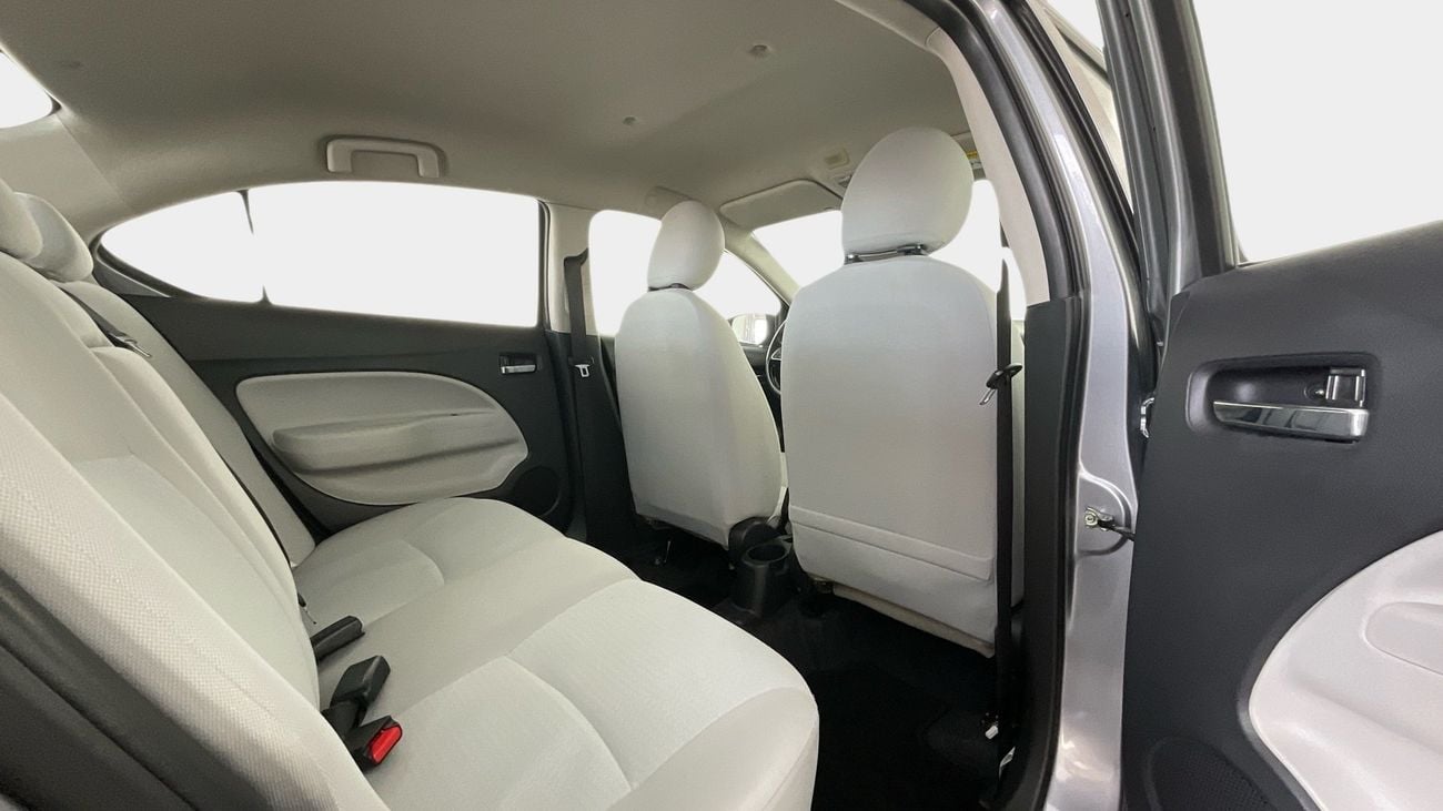 ميتسوبيشي اتراج GLX Full | upto AED 20,000 Ramadan Discount | شامل الضمان | 0 ﺪﻔﻋﺓ ﺃﻮﻟﻯ