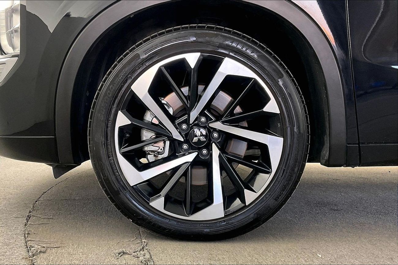 Mitsubishi Outlander Premium - Launch Edition | National Day Celebration | Guaranteed Warranty | 0 Down Payment