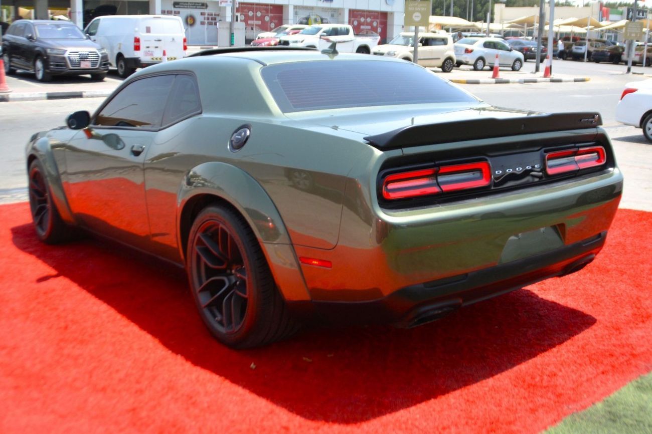 Dodge Challenger Scat Pack 6.4L (470 HP) SRT /2022 /6.4L / CUSTOM COLOR/HELLCAT WIDE BODY /SUN ROOF -FULL OPTION