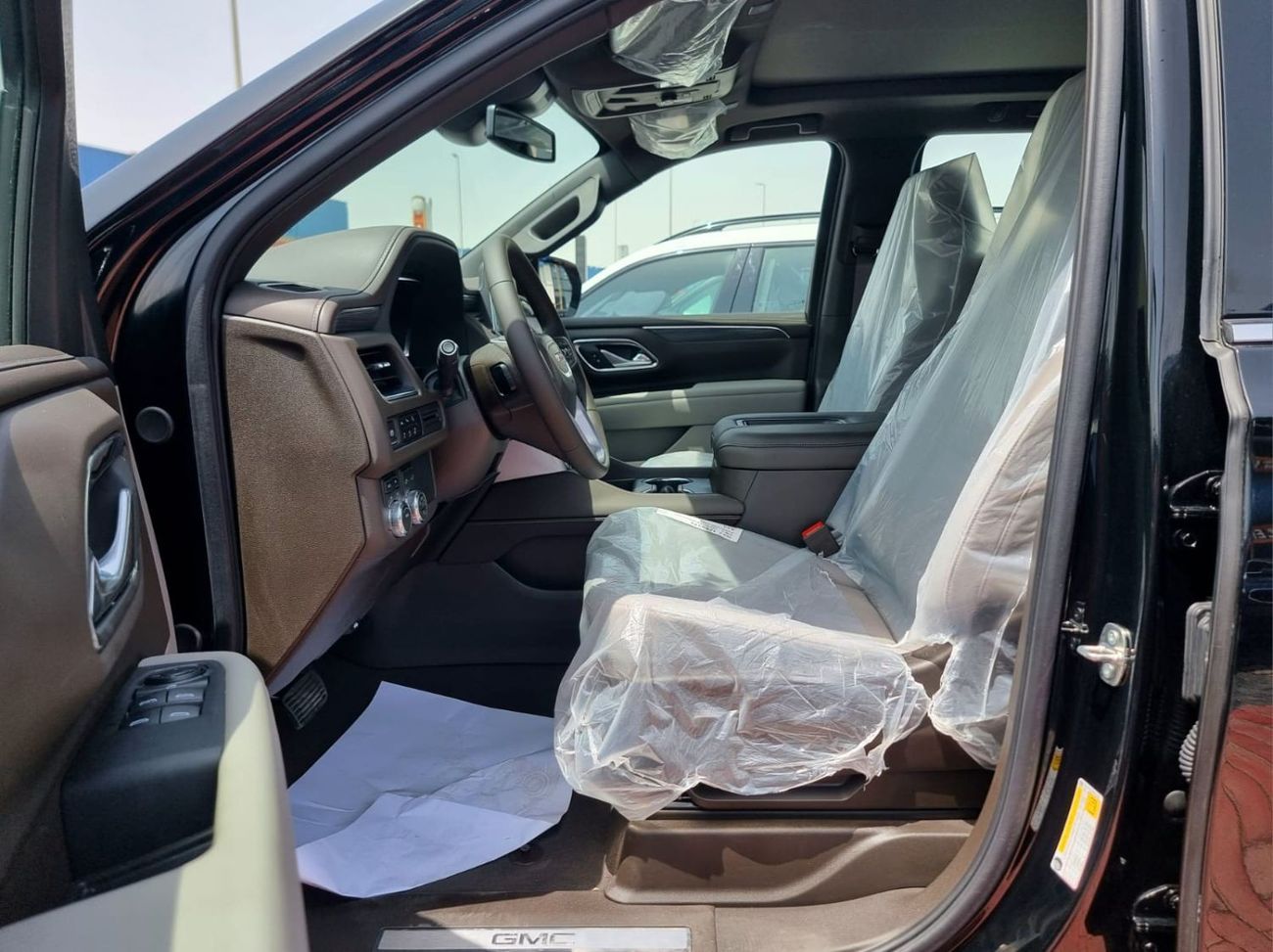 GMC Yukon SLT 5.3 L Under Warranty 2024 GCC