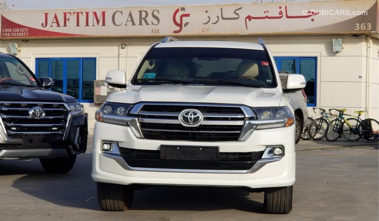 تويوتا لاند كروزر 2012 Face-Lift 2020 4WD, 4.0CC, Petrol,  Push Start, Automatic, Perfect Condition