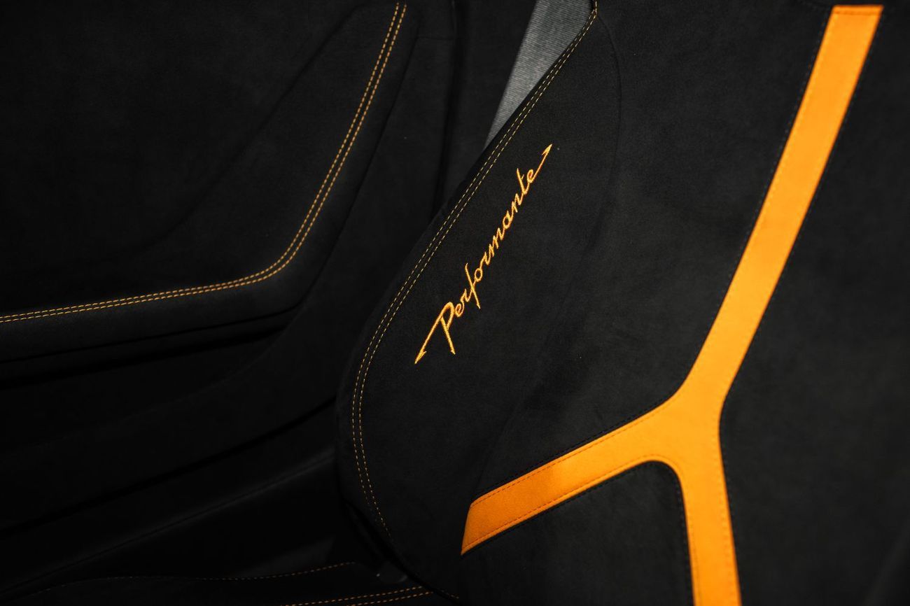 Lamborghini Huracan HURACAN PERFORMANTE LP 640- 4 | VERY LOW MILEAGE | FORGED CARBON INT AND EXT | FULL OPTIONS