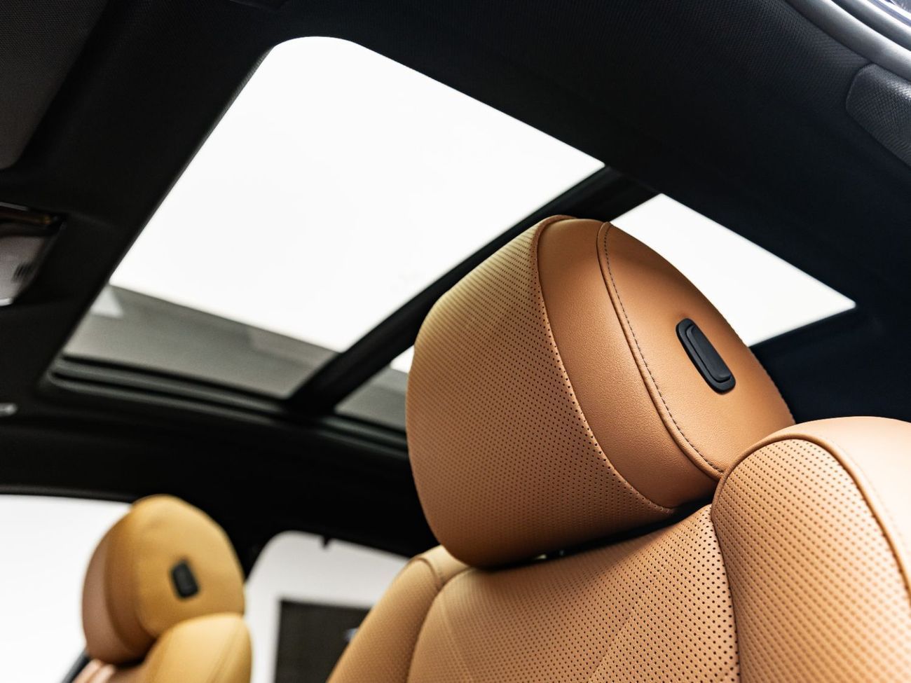 BMW X6 40i M Sport 3.0L 2023 BMW X6 xDrive40i, 2027 BMW Warranty + 2032 BMW Service Contract, Low KMs, GCC