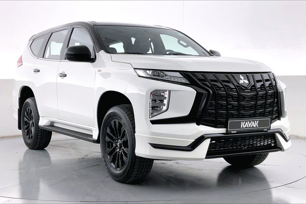 Mitsubishi Montero Signature | 1 year free warranty | 1.99% financing rate | Flood Free