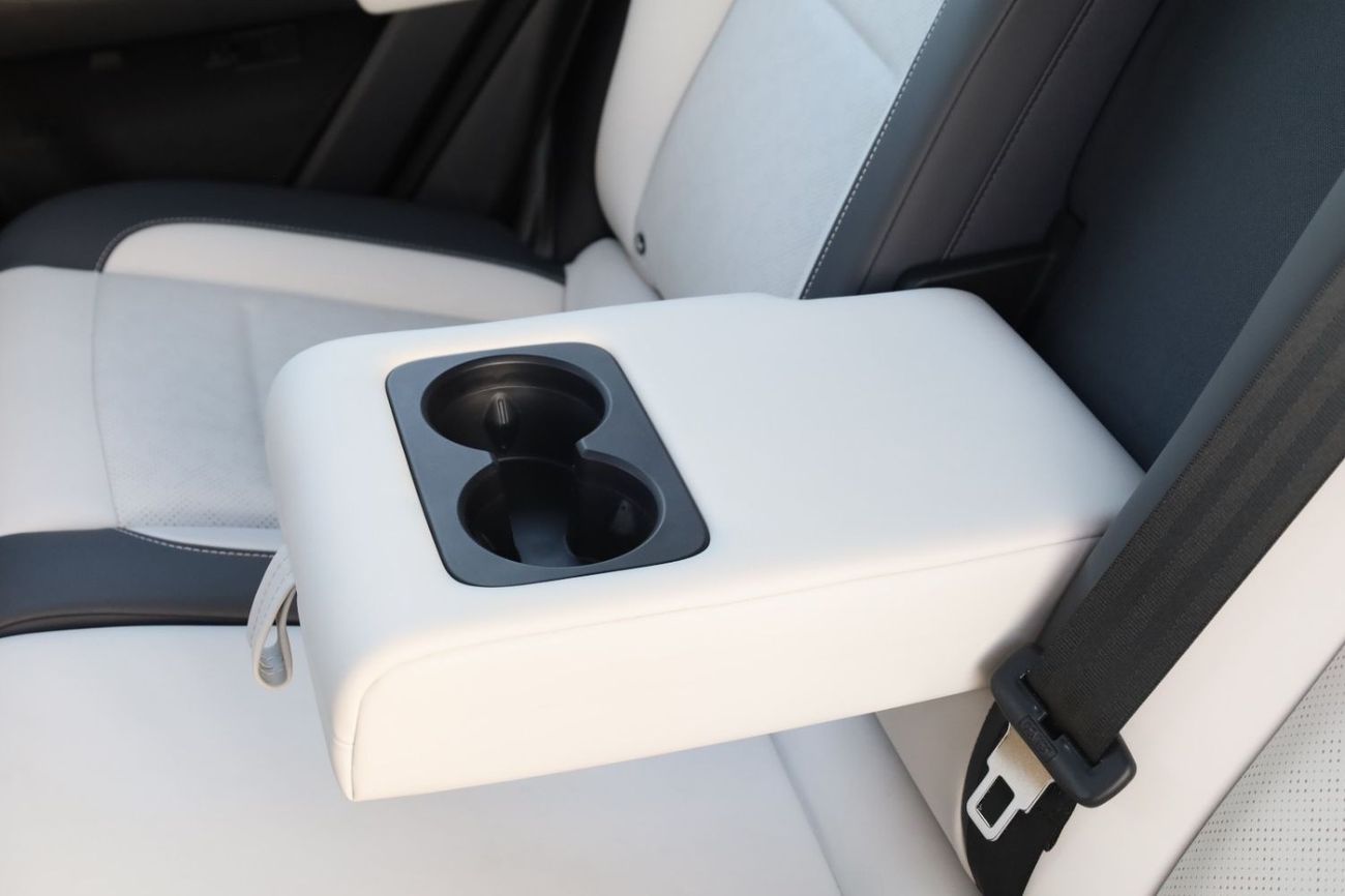 Chery iCar 03 CHERY_iCAR_eQ3_MODEL_2024_RANGE_472KM_AVAILABLE_SILVER_GREEN