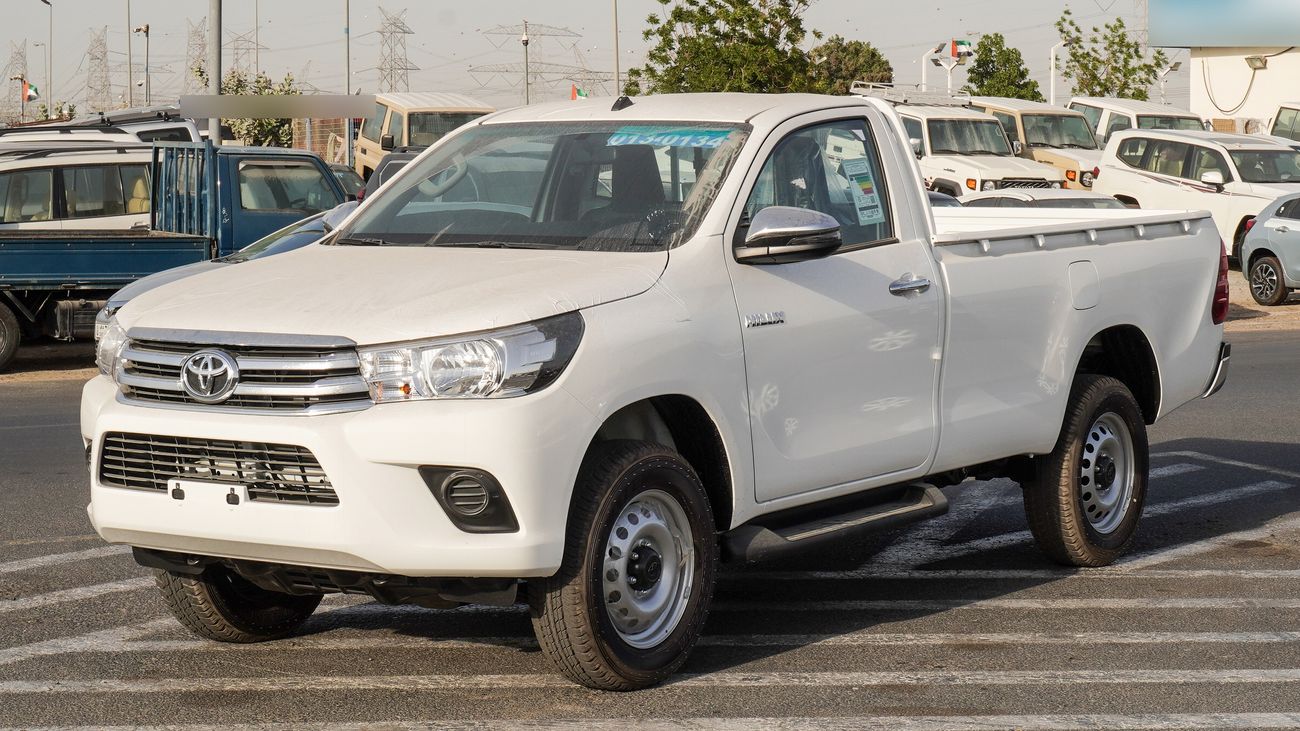 Toyota Hilux 2.4L Diesel 4WD Single Cabin M/T