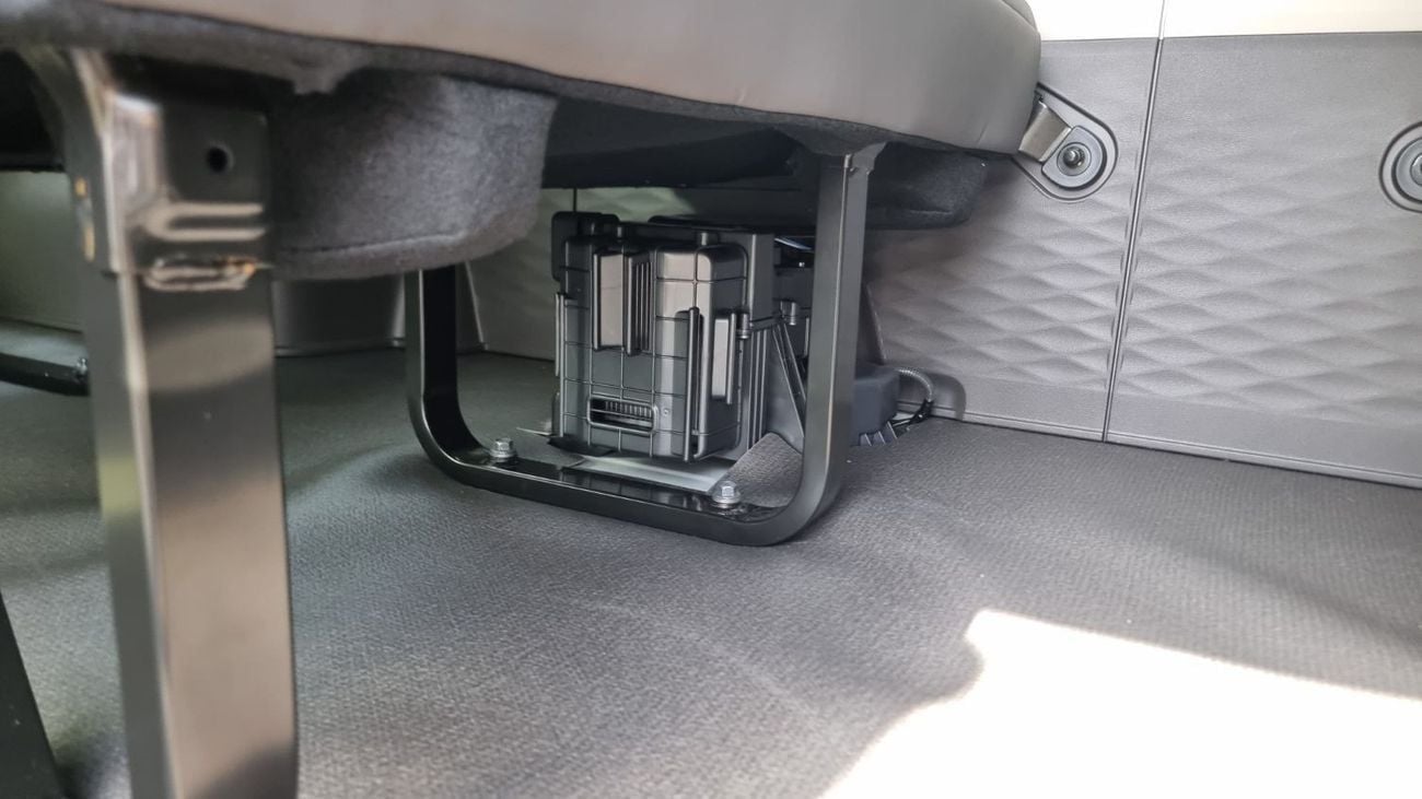 تويوتا هاياس GL -High Roof Commuter 3.5L M/T