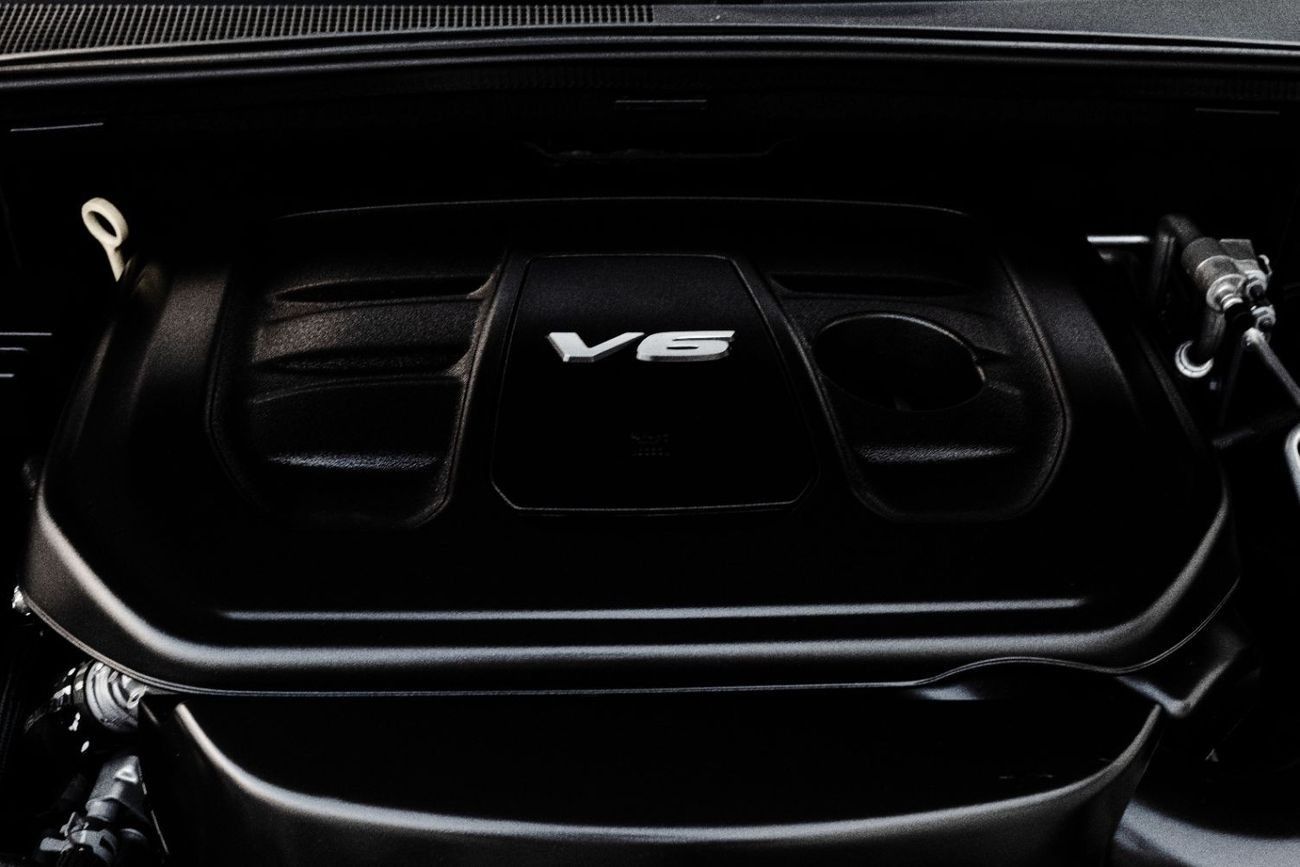 Jeep Grand Cherokee 1,958 P.M | Agency Warranty | 0% Downpayment | Remote Start | Immaculate!