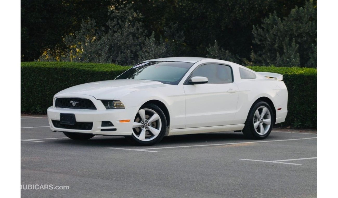 Ford Mustang Std Model 2013 Gulf 6 cylinders Automatic transmission in excellent condition Kilo meter 176000