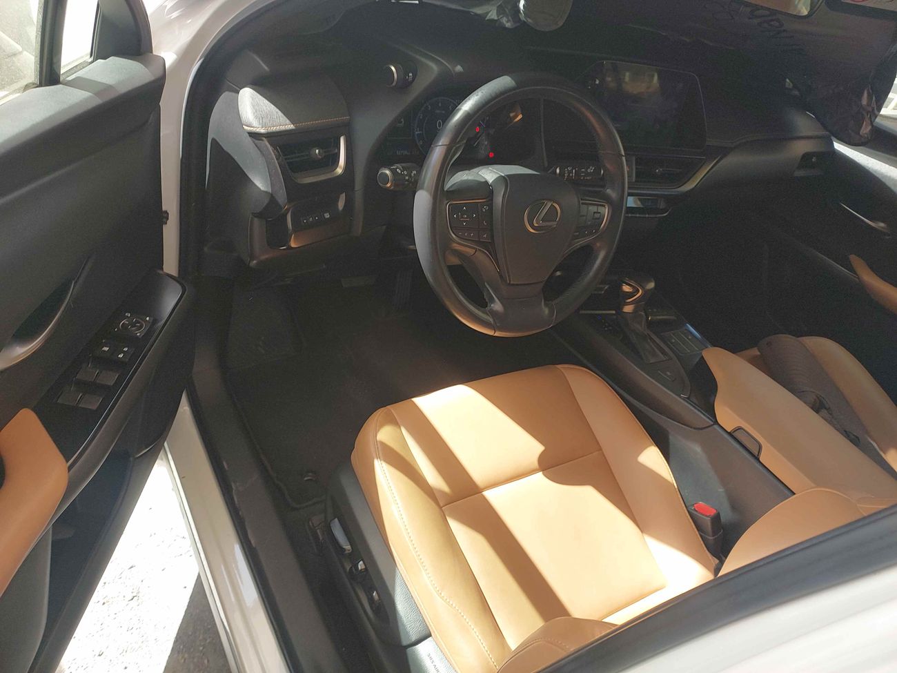 لكزس UX 200 PREMIER 2 | بدون دفعة مقدمة | اختبار القيادة في المنزل