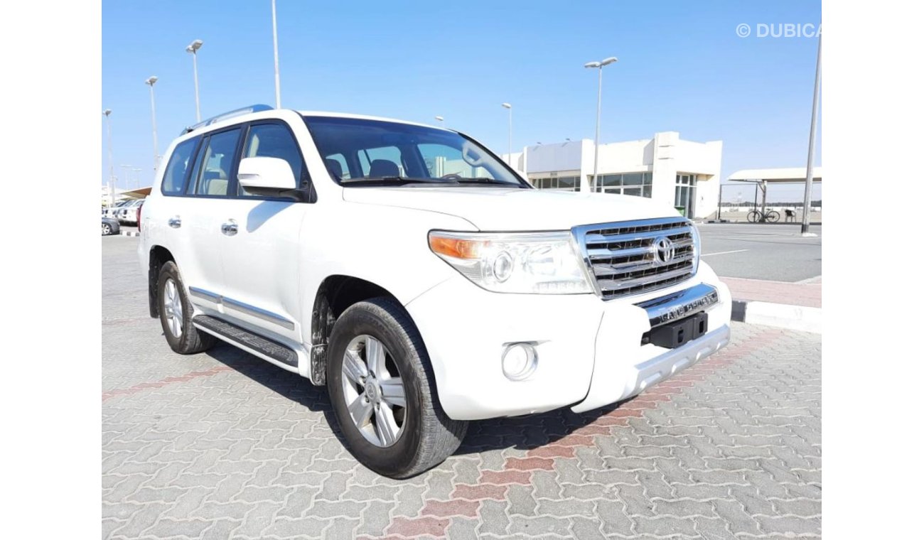 Toyota Land Cruiser Toyota landcruser g_xr 2014