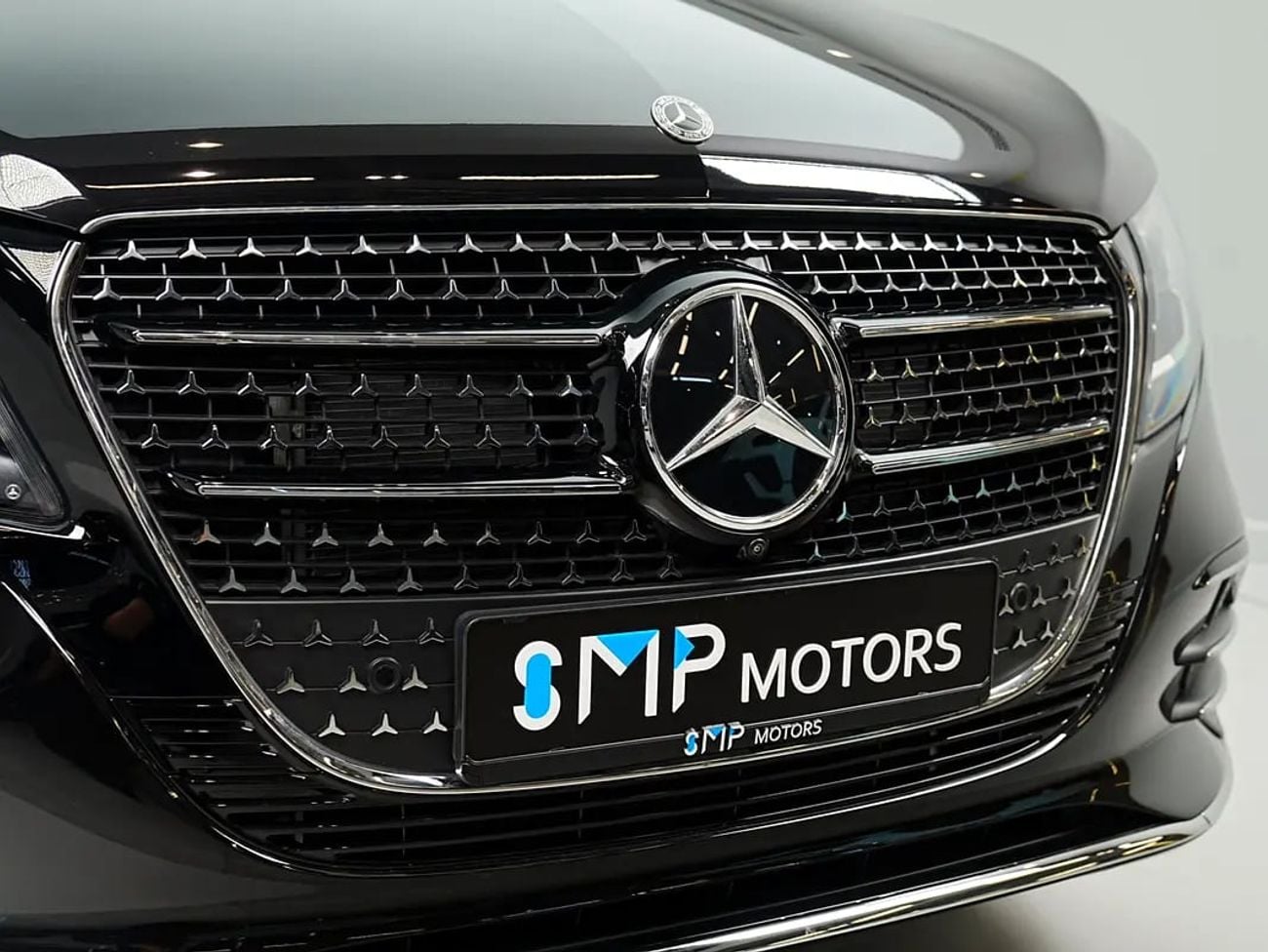 Mercedes Benz V300 AVANTGARDE Dealer WARRANTY | VIP CAPTAIN SEATS | V300 AMG