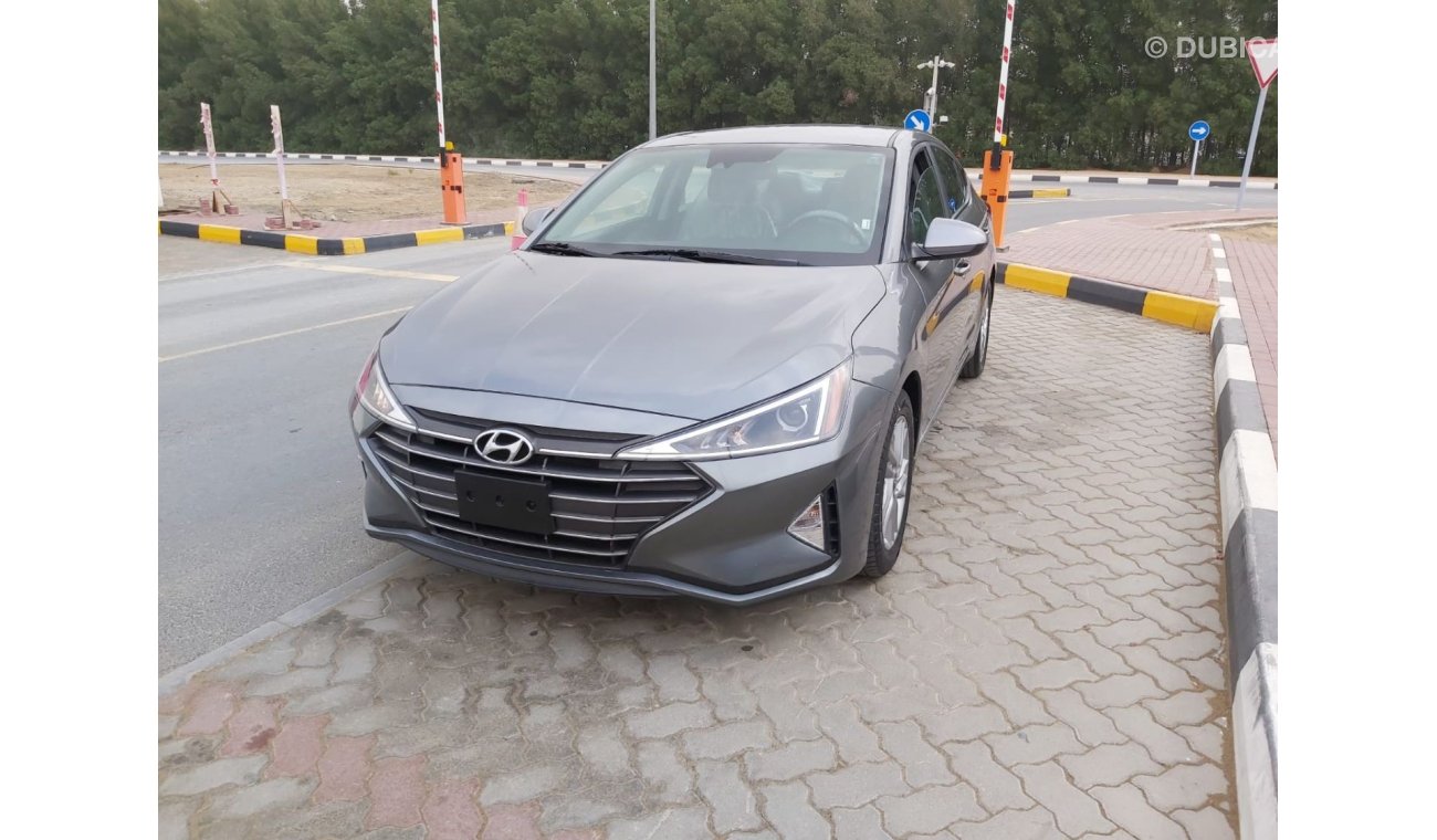 Hyundai Elantra SE - Very Clean Car