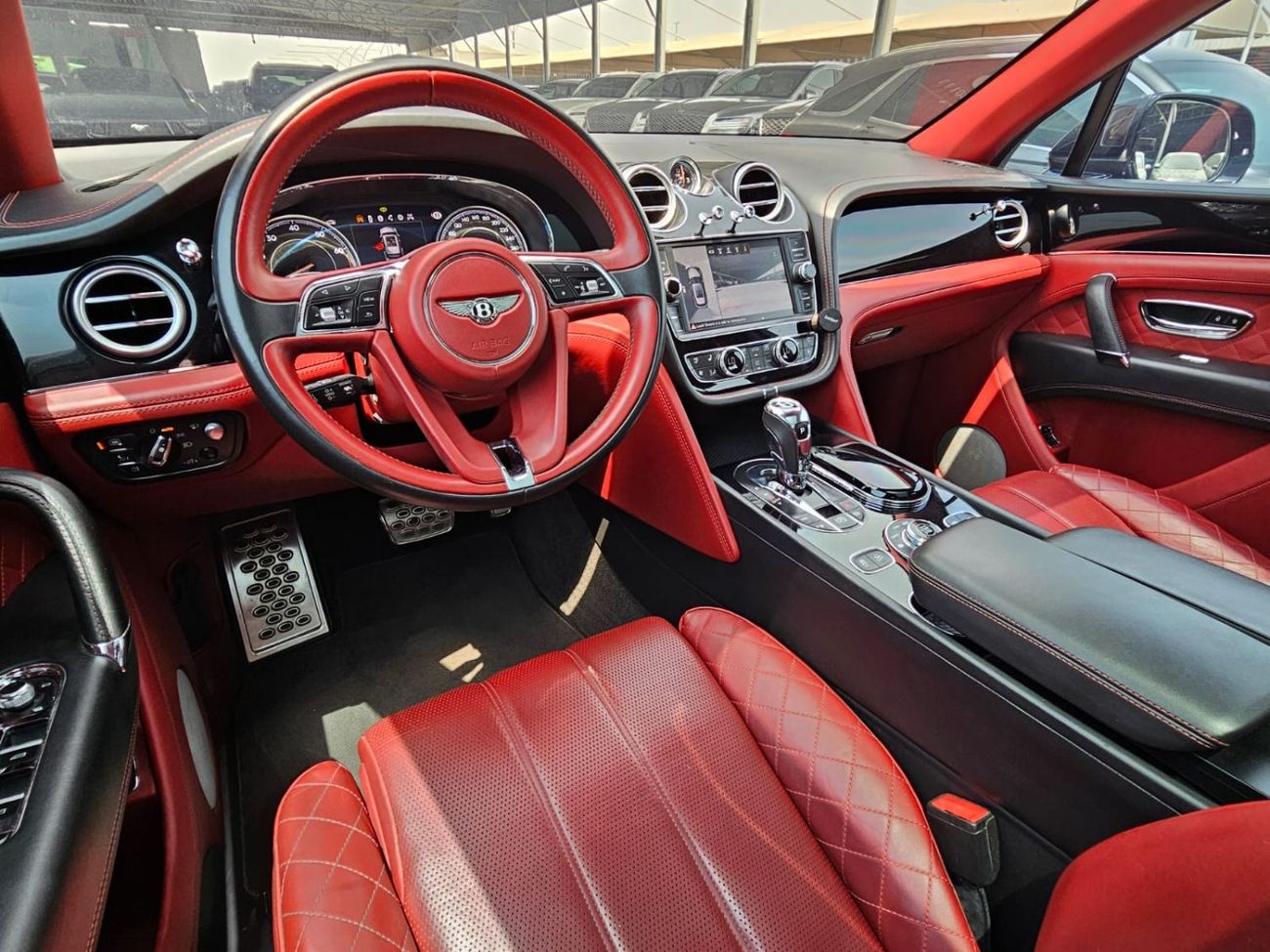 بنتلي بينتايجا Bentley Bentayga 2017  (W12- 6.0L -Twin-TurbO)