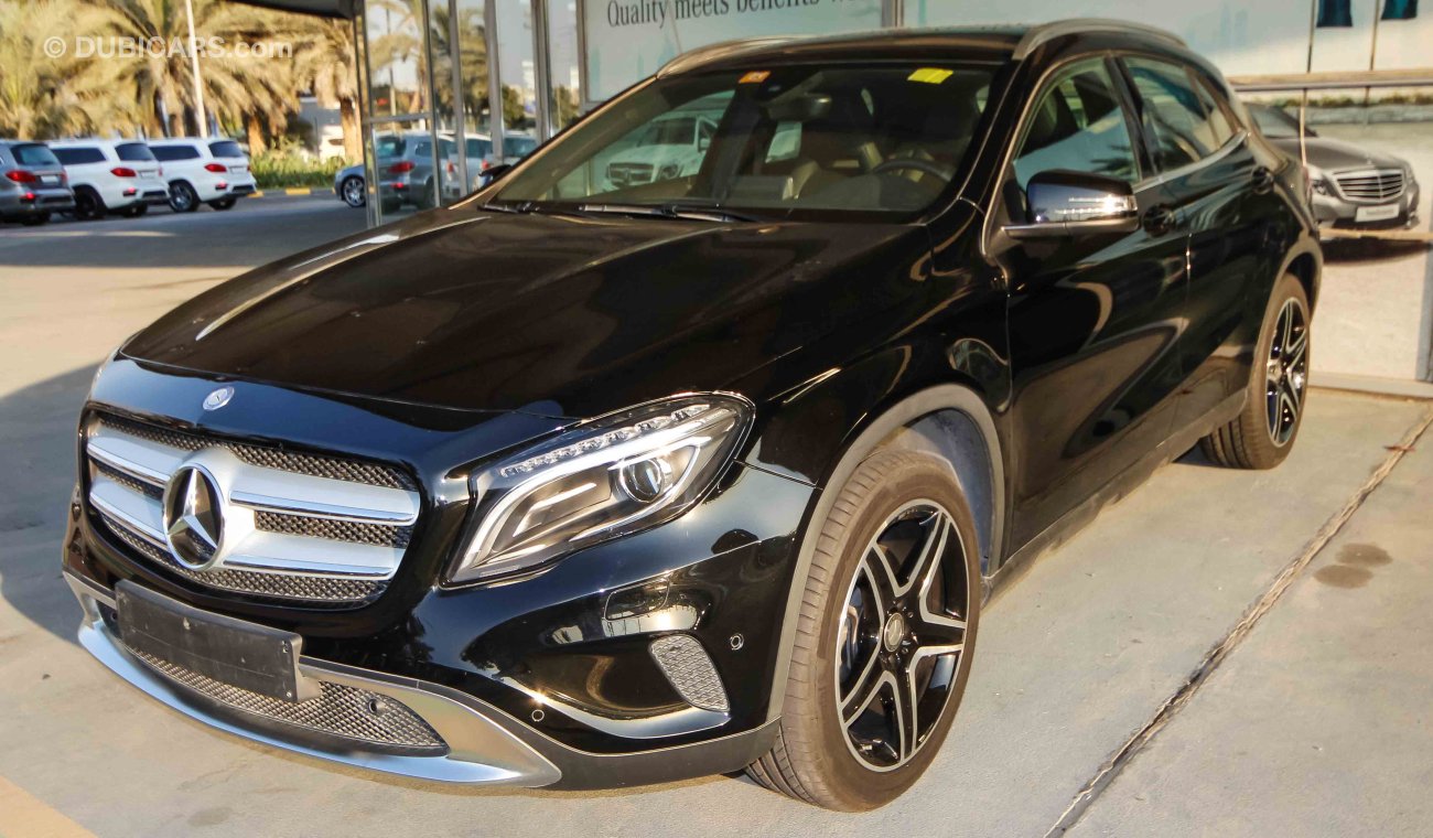 Mercedes-Benz GLA 250 4MATIC