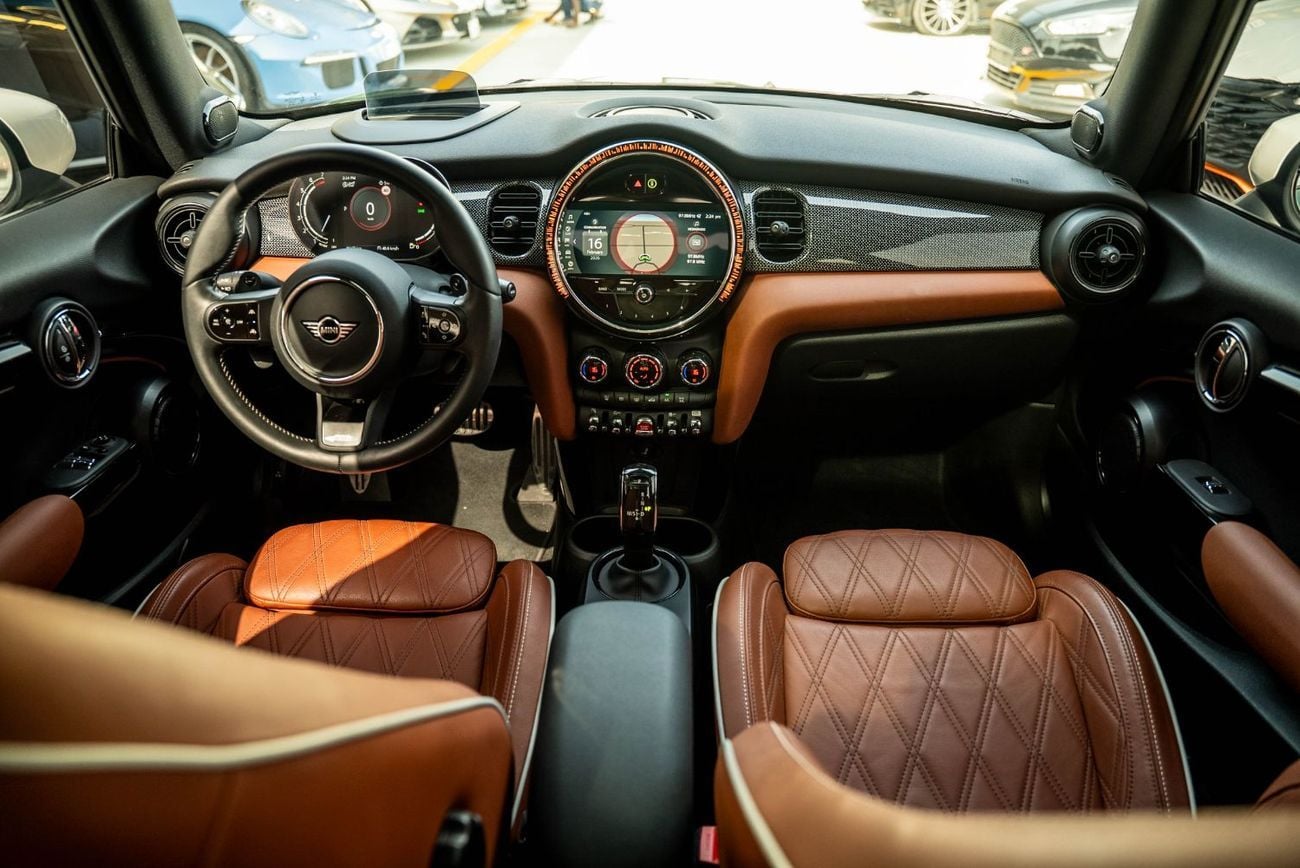 ميني كوبر إس JCW Kit 2022 Full Service History GCC Low Mileage 2.0L Turbo 4 Cylinders