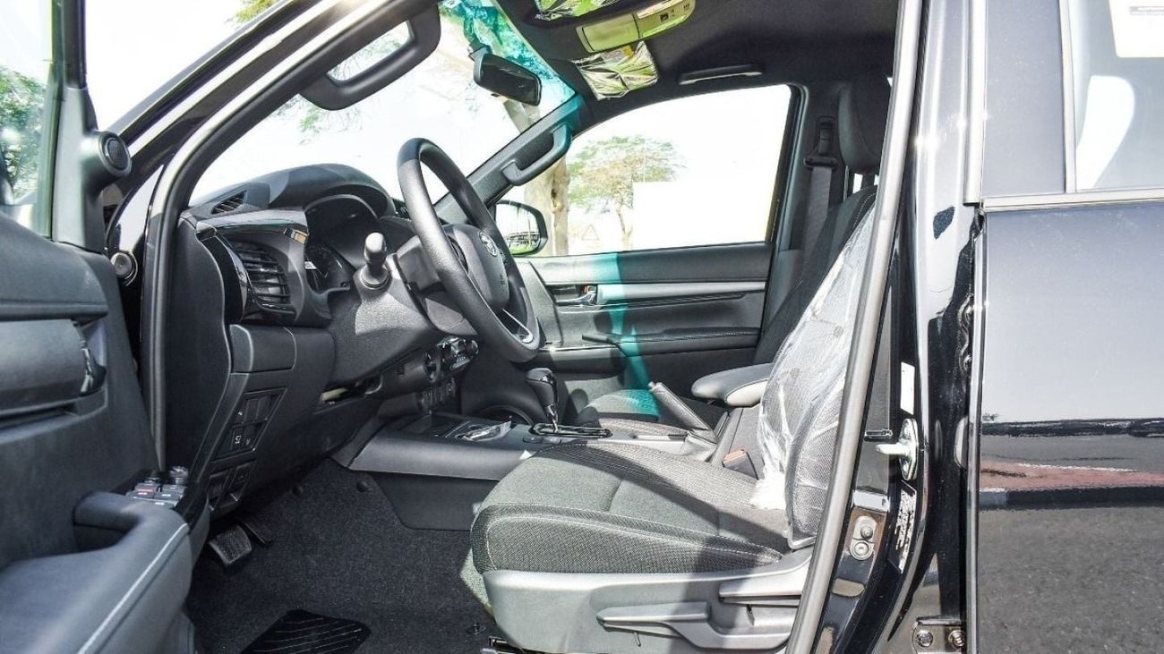 Toyota Hilux TOYOTA HILUX 4.0L ADVENTURE PETROL 2025 GCC