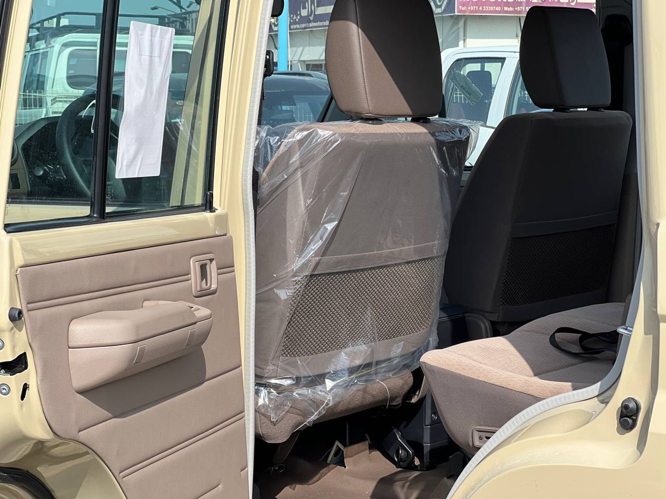 Toyota Land Cruiser Pick Up D/C LC79 4.0L PTR A/T // 2025 // STD With Diff Lock , Power Windows // Special Offer // By Formula A