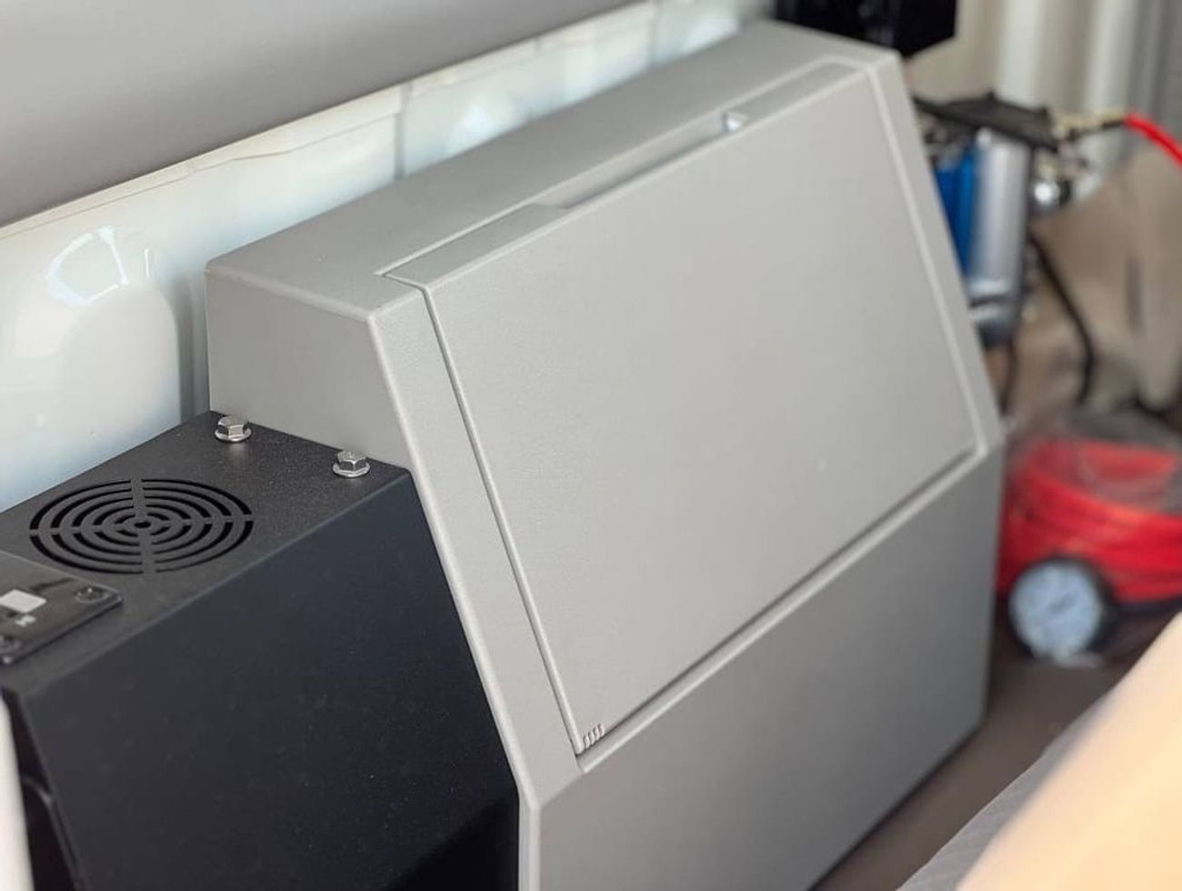 Toyota Land Cruiser Pick Up LC79 S/C 4.5L V8 DSL M/T //2024// STANDER OPTION WITH COOL BOX , AIR COMPRESSOR , WIRELESS CHARGER /