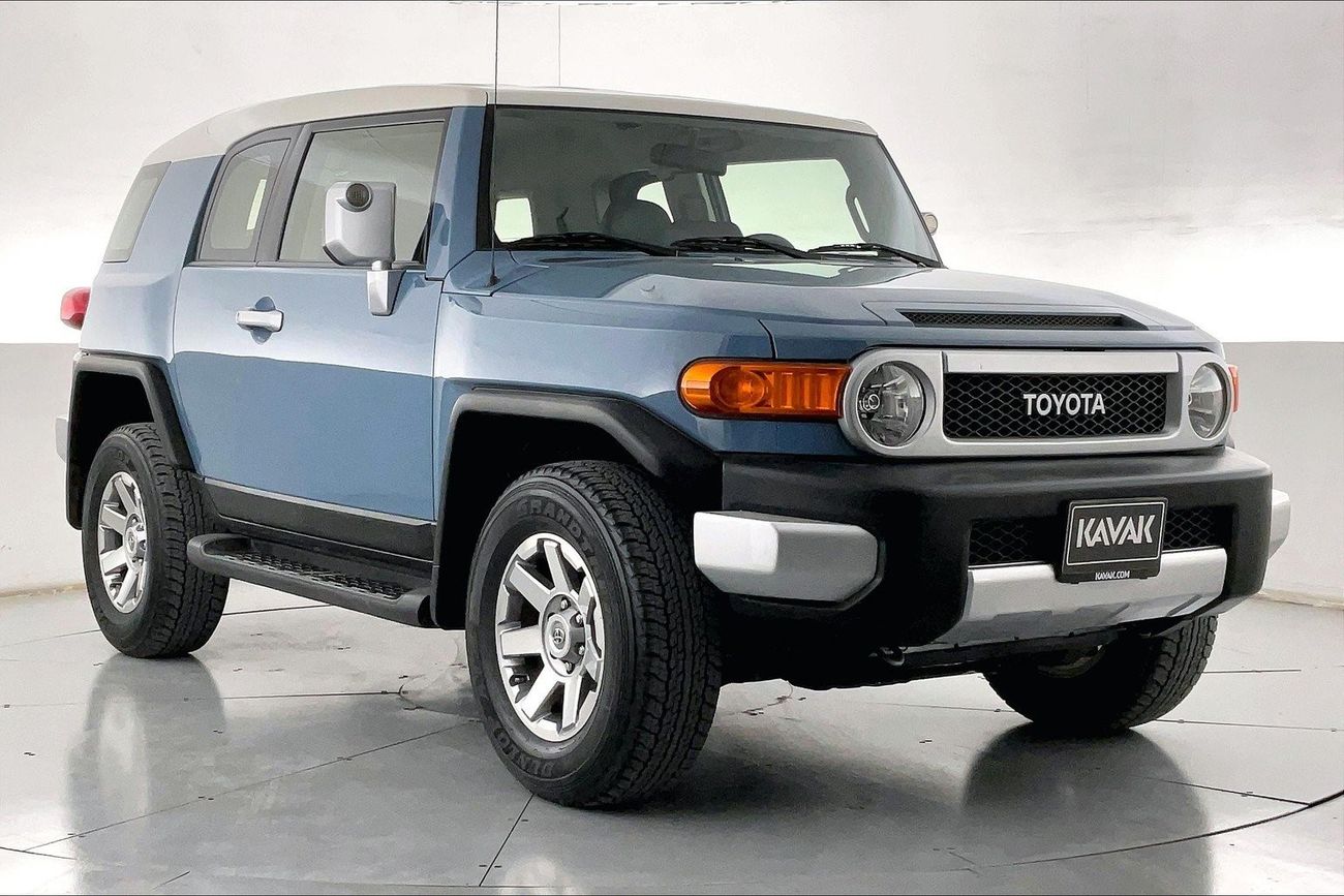 Toyota FJ Cruiser GXR | 1 year free warranty | 0 Down Payment
