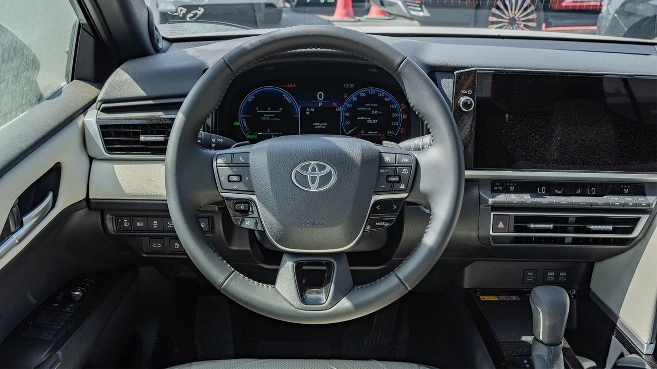 Toyota Camry 2026 Toyota Camry Limited 2.5L AT Hybrid