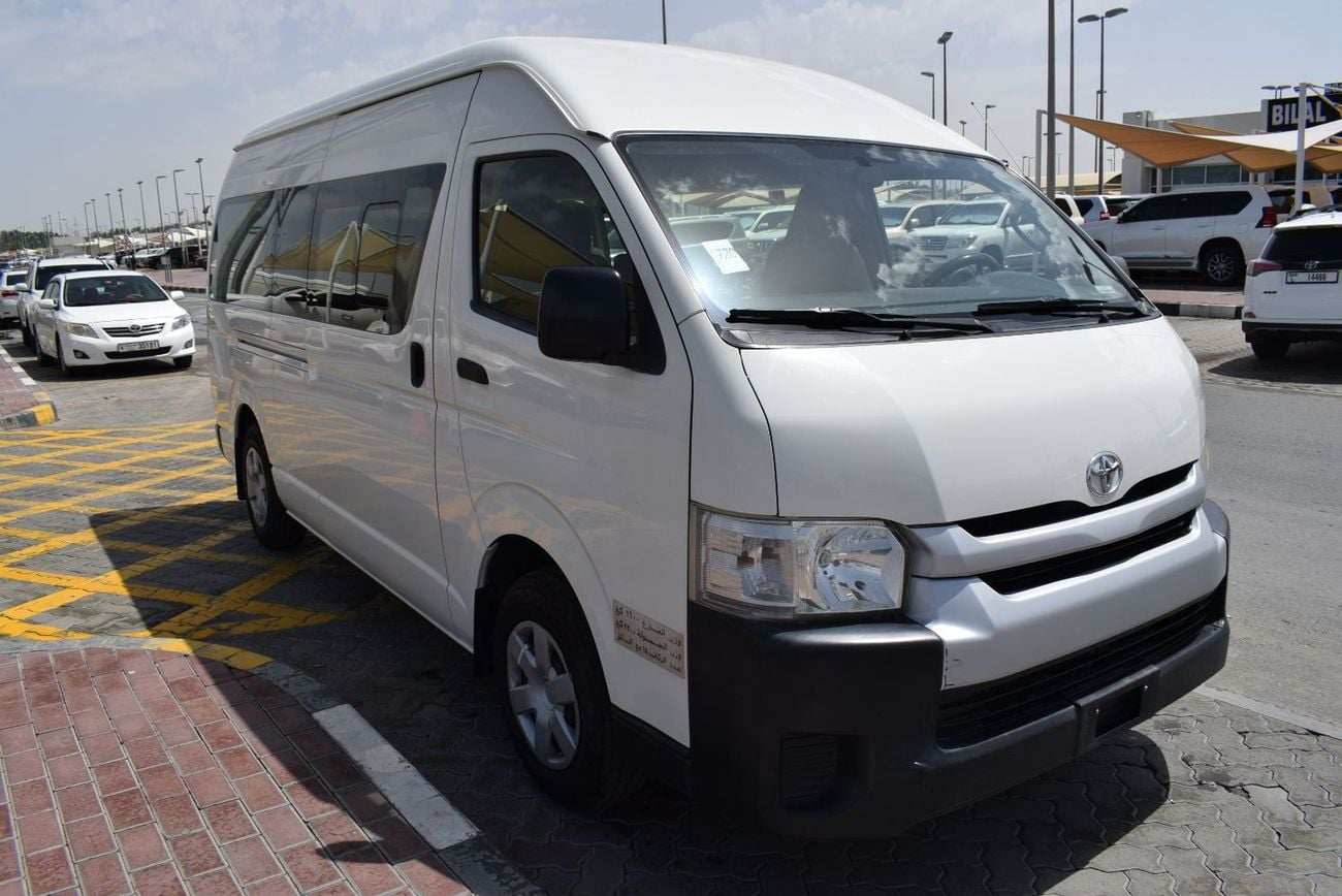 Toyota Hiace Commuter GLX High Roof 2.7L M/T