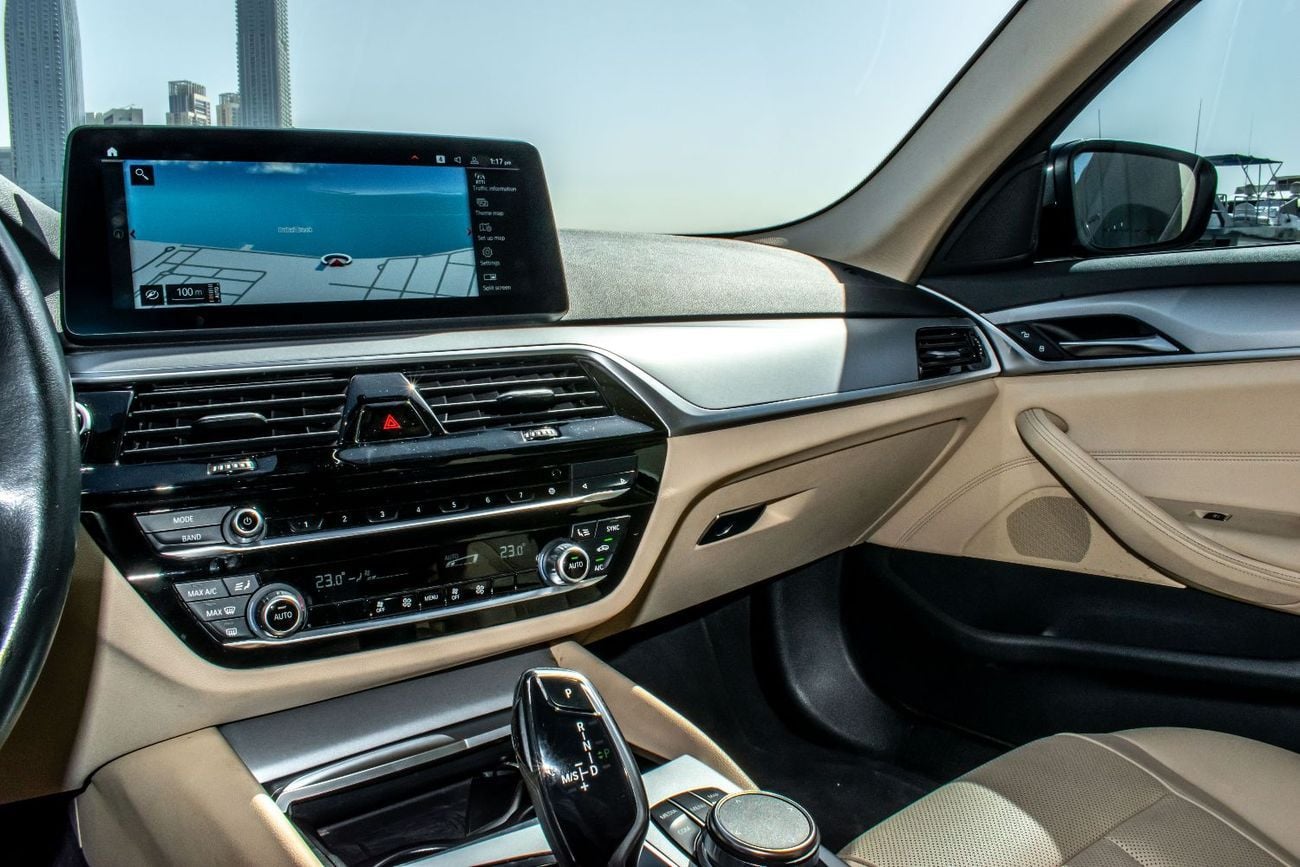 BMW 520i