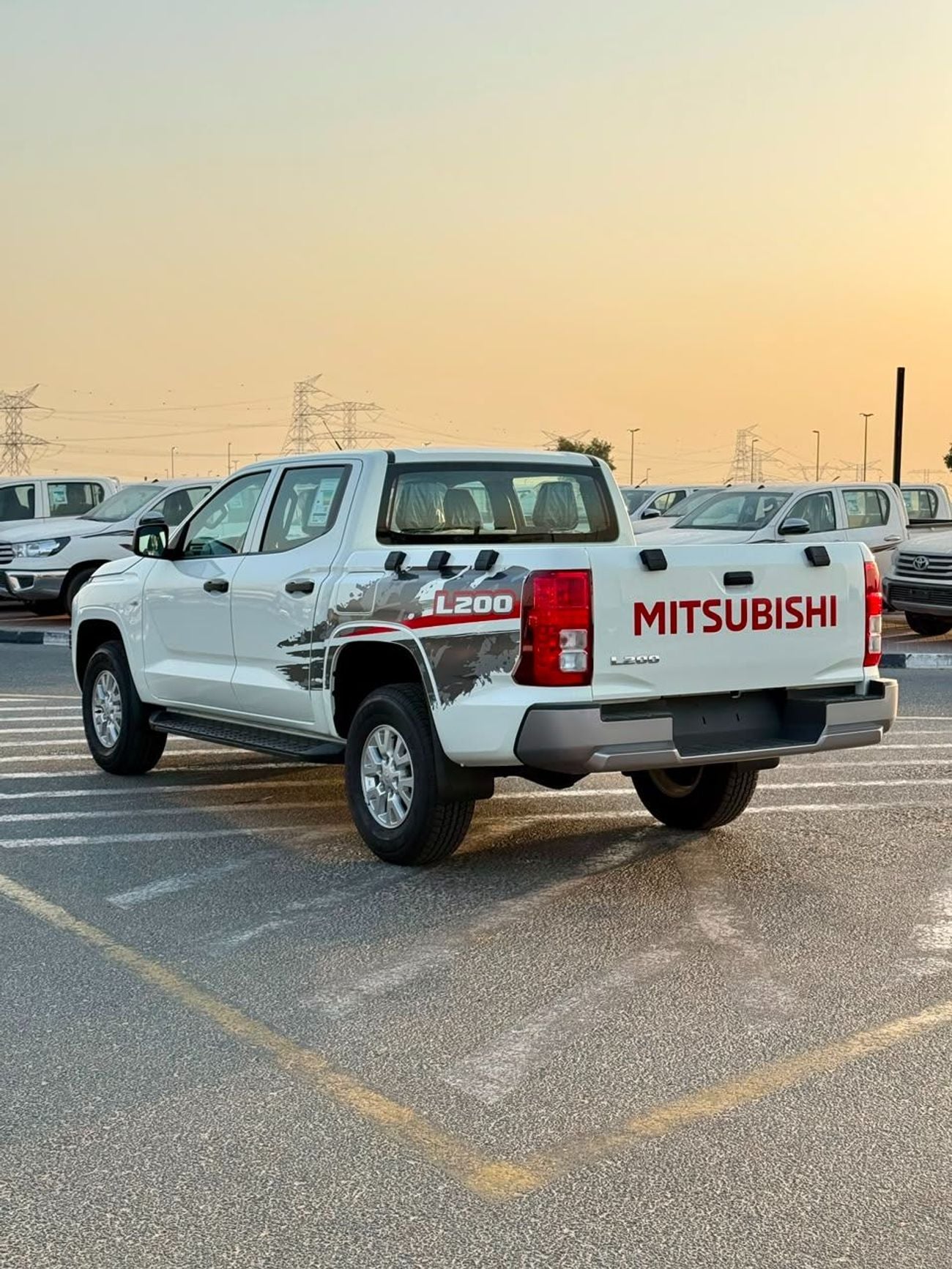 Mitsubishi L200 Mitsubishi L200 M-Line 2.4L DC MT