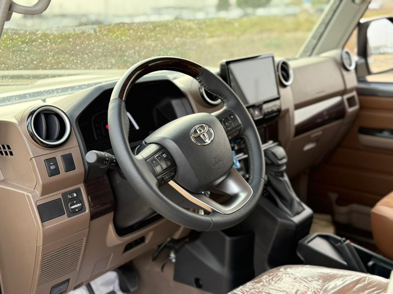 Toyota Land Cruiser Pick Up  Toyota Land Cruiser Pick Up 2026 Toyota Land Cruiser DC 4.0L AT Petrol (Full Option)
