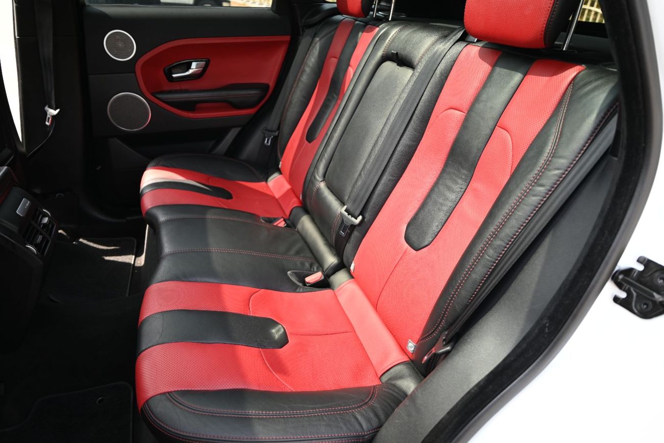 Land Rover Range Rover Evoque Dynamic Plus 2.0L (5 Door) AGENCY MAINTAINED - RANGE ROVER EVOQUE 2.0 DYNAMIC PLUS - GCC SPECS - PAR