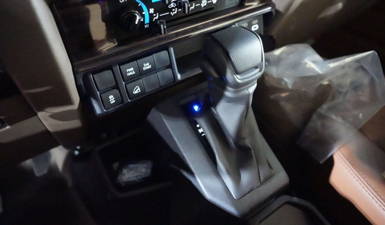 Toyota Land Cruiser Pick Up TOYOTA LC PICKUP SC 4.0L PETROL AUTOMATIC TRANSMISSION 2024 FULL OPTION WITH LED LIGHTS