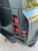 لاند روفر Defender 130 P400 X Dynamic HSE