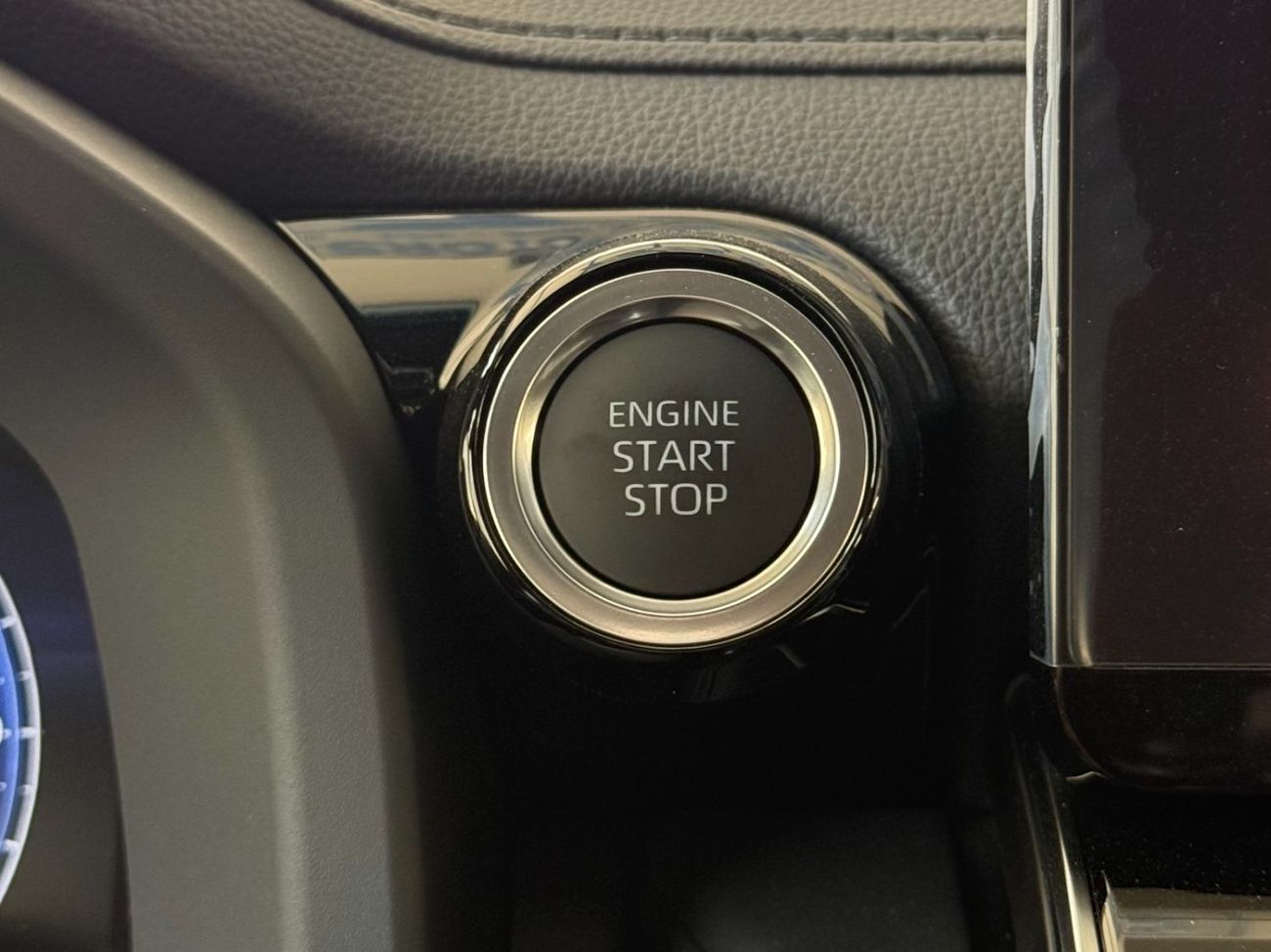 Toyota Land Cruiser VX 4.0 V6 FULL OPTION **EXPORT ONLY**التصدير فقط خارج الخليج***