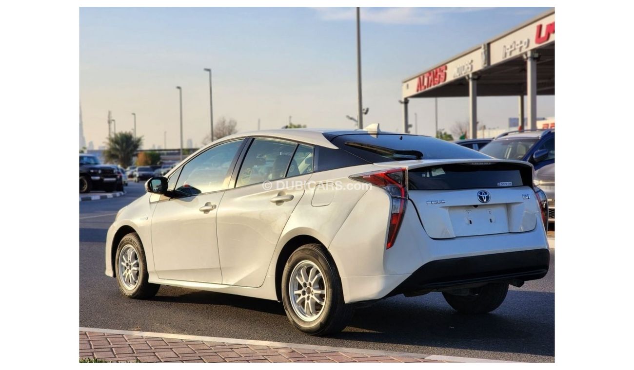 Toyota Prius Iconic TOYOTA PRIUS