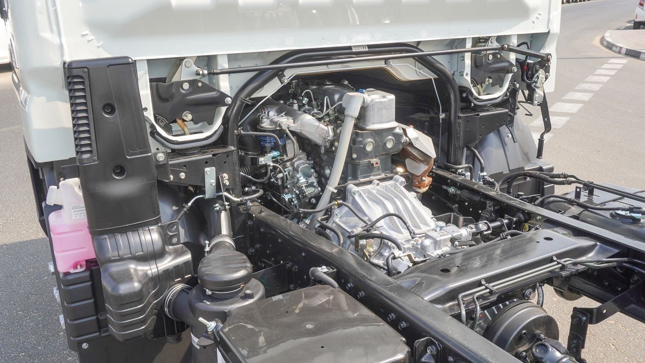 ميتسوبيشي فوسو كانتير Brand New Mitsubihsi Fuso Canter 2025 Export M/T |White/Black|CANTER-100-LWB-5T|