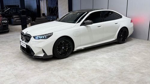 BMW M5 Competition G90 - GCC Specs with dealer warranty and service