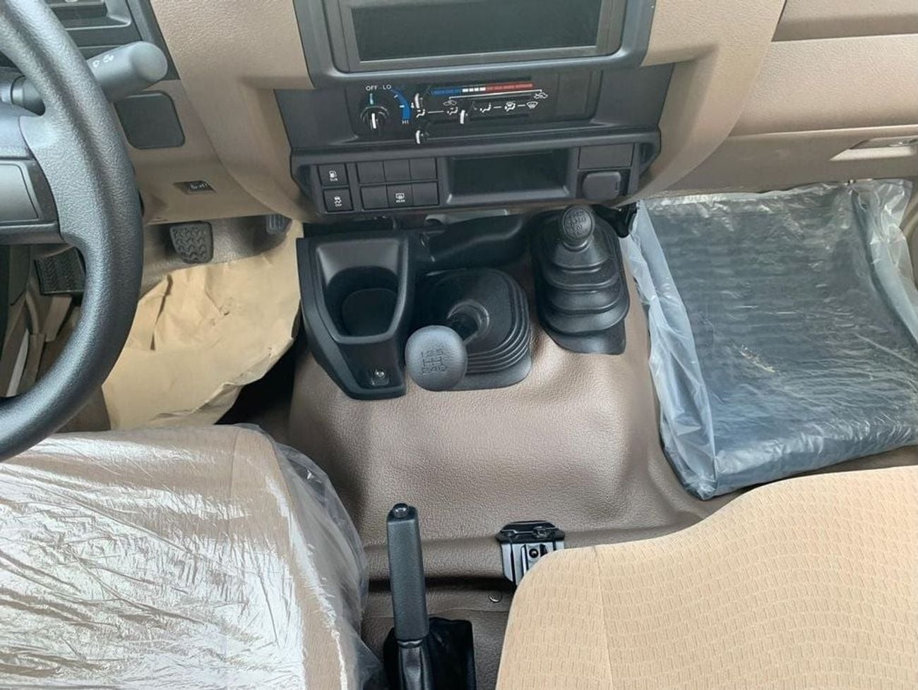 تويوتا لاند كروزر 70 2026 TOYOTA LC78 4.0L V3 3 DOOR MANUAL