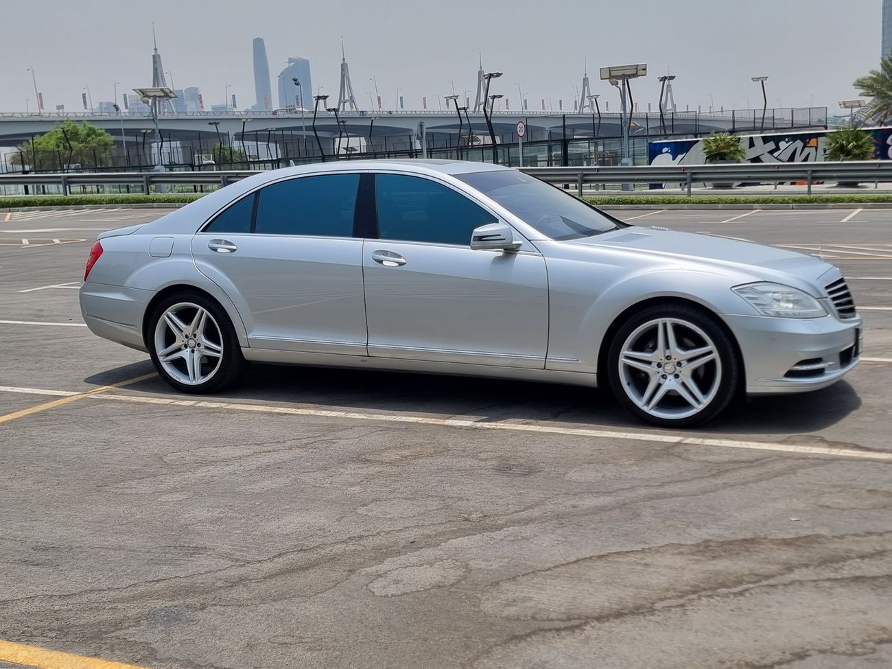 مرسيدس بنز S 550