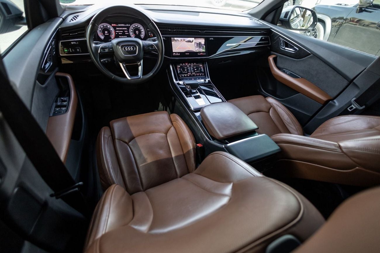 Audi Q8 55 TFSI quattro S-Line 3.0L (340 HP) Audi Q8 55TFSI Quattro S-Line 2019 GCC | Warranty
