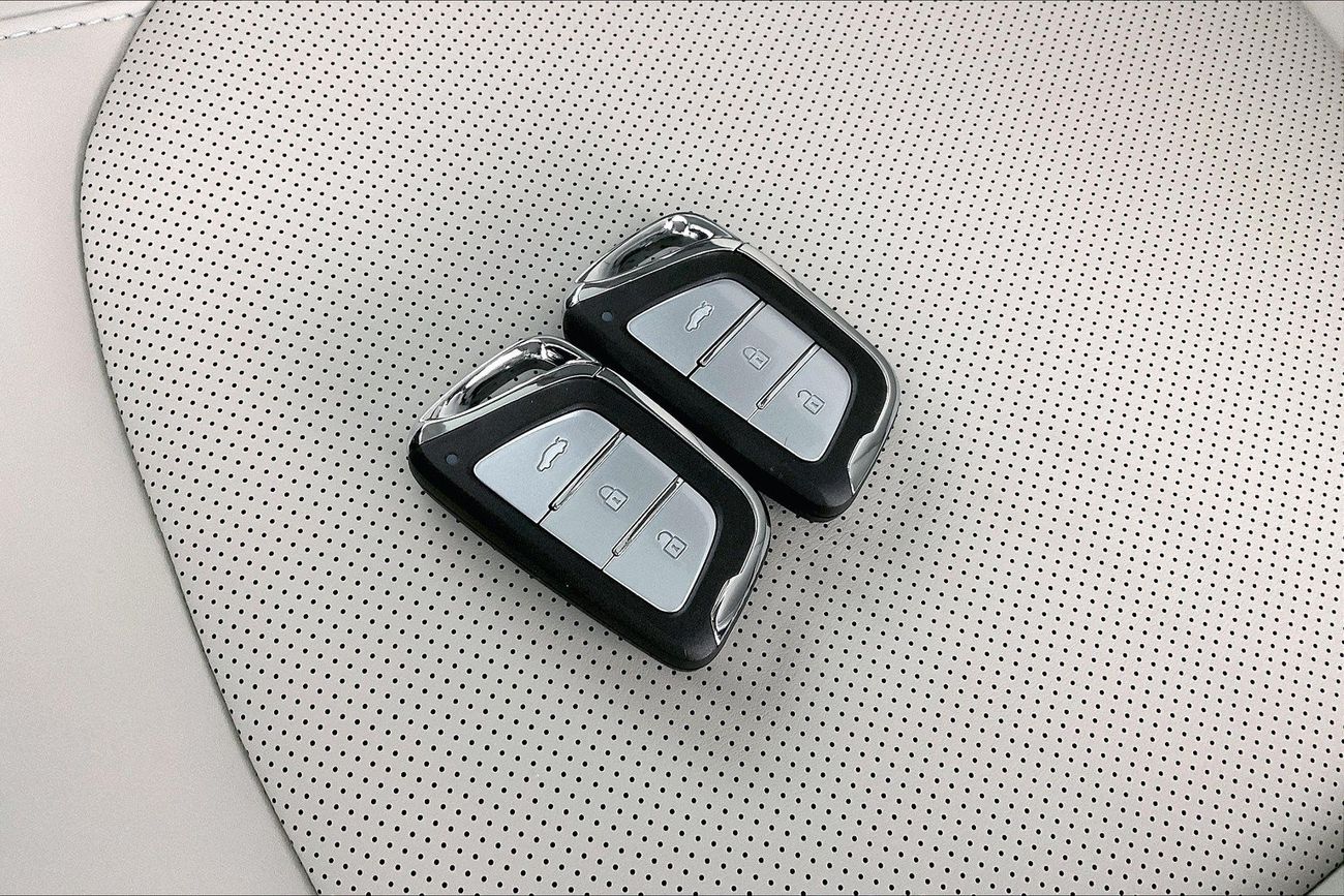 JAC JS4 Intelligent | 1 year free warranty | 0 down payment | 7 day return policy