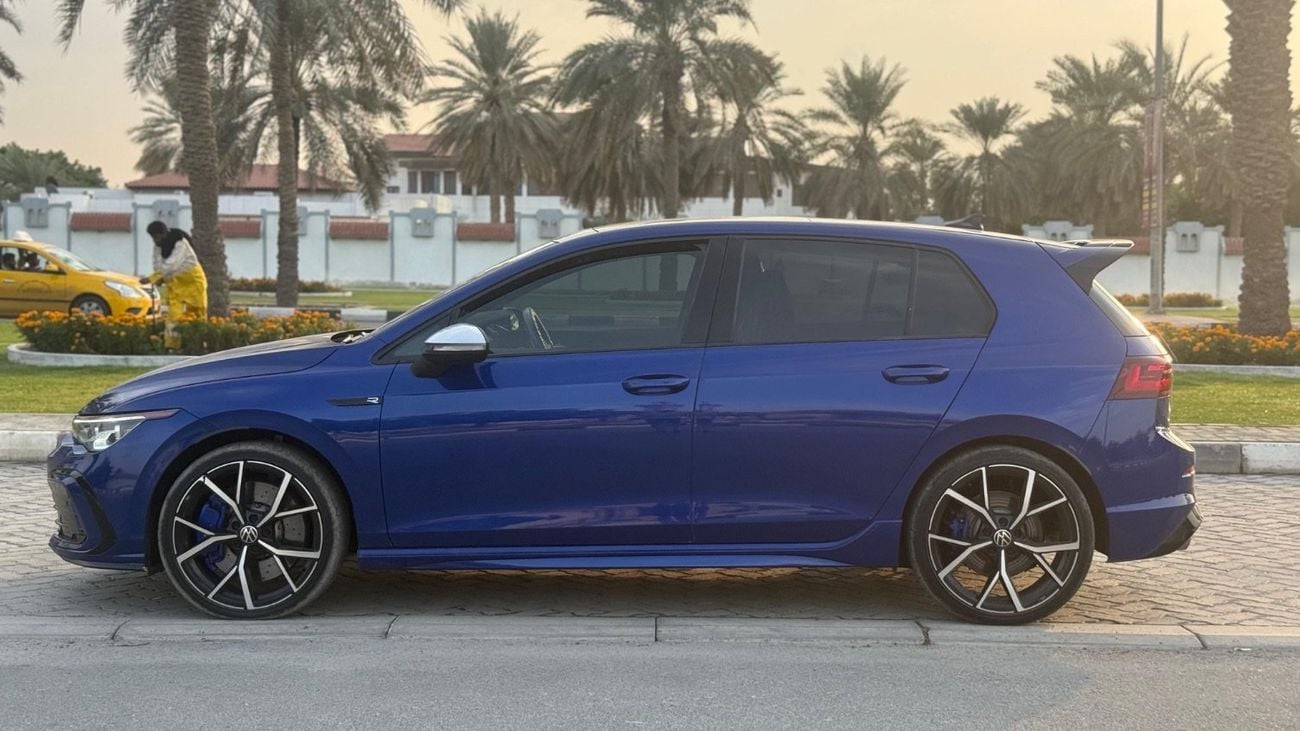 Volkswagen Golf R Base 2.0T