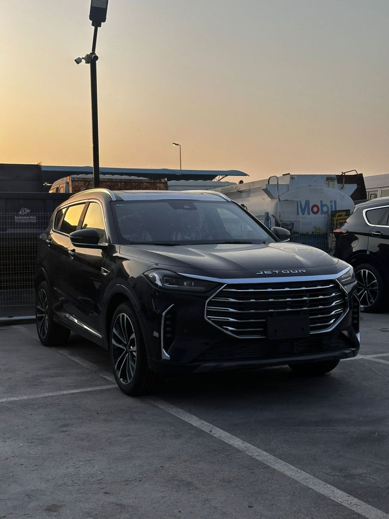 جيتور X70 JETOUR X70 PLUS LUXURY 1.6L PETROL 2025 7STR