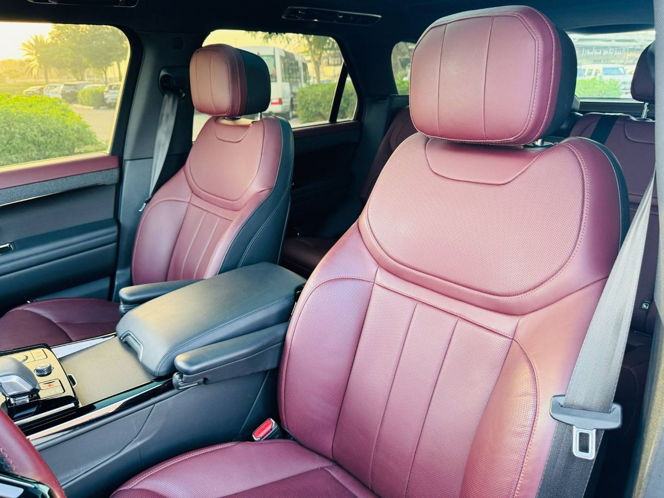 لاند روفر رينج روفر سبورت Dynamic HSE P400 3.0L GCC SPEC UNDER WARRANTY AND SERVICE CONTRACT