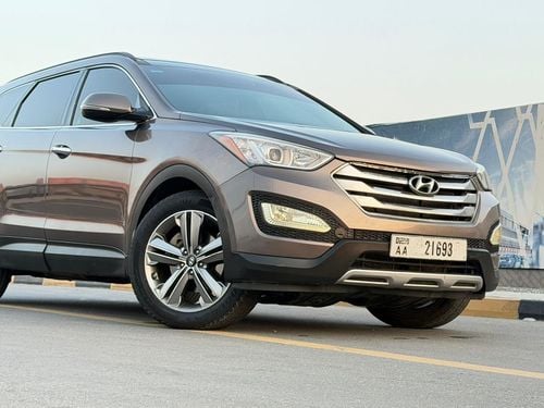 Hyundai Santa Fe fully loaded with panoramic sunroof