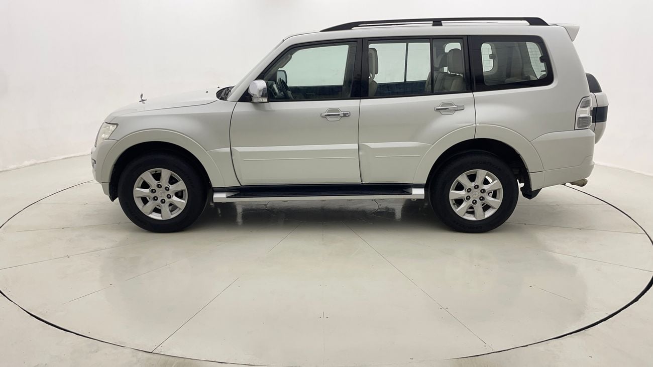 Mitsubishi Pajero GLS HIGHLINE 3.5 | Zero Down Payment | Home Test Drive