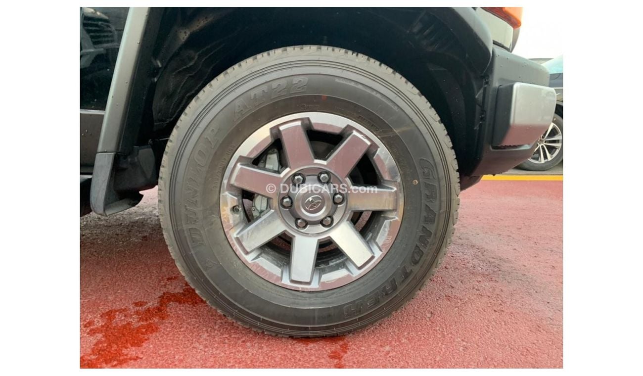 تويوتا إف جي كروزر إف جي كروزر 4.0 لتر ، بنزين ، دفع رباعي ، دفع رباعي ، مع ضاغط هواء خلفي للتصدير فقط