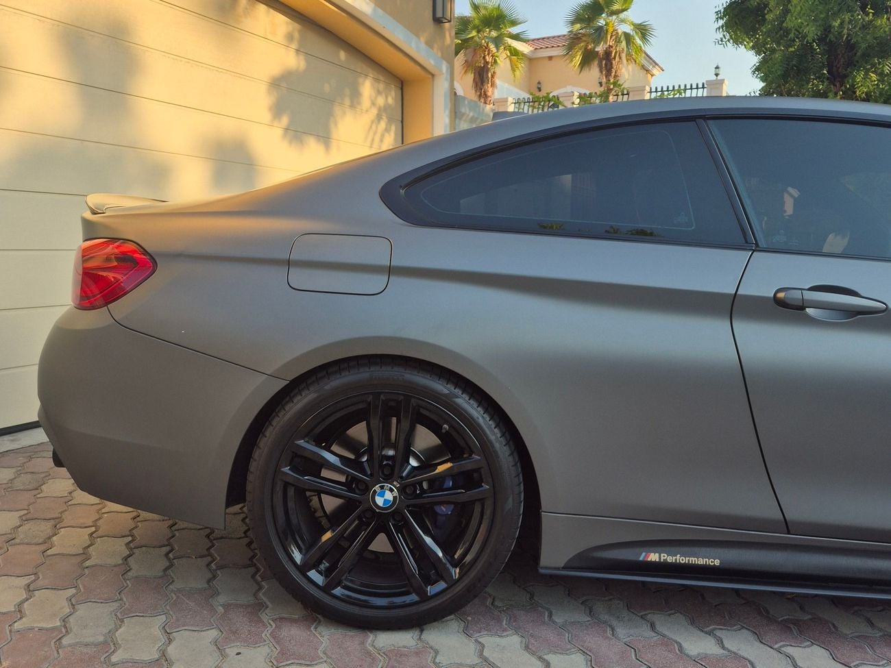 BMW 440i