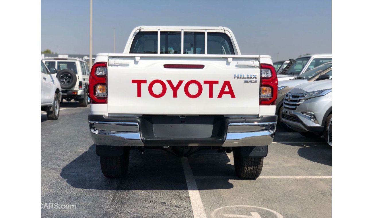 تويوتا هيلوكس TOYOTA HILUX 2.4L 4X4 DC DSL MT POWER WINDOW